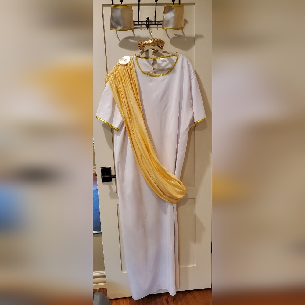 Spirit White and Yellow Costume
